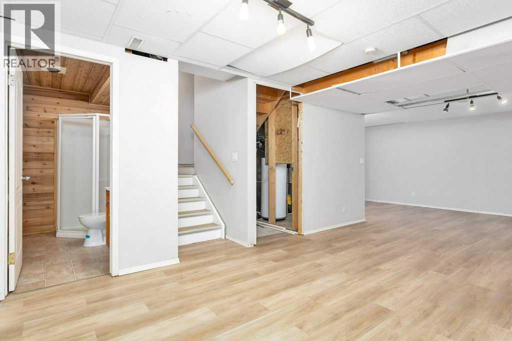 220 Deschner Close, Red Deer, Alberta T4R 3C2 - Photo 33 - A2292853