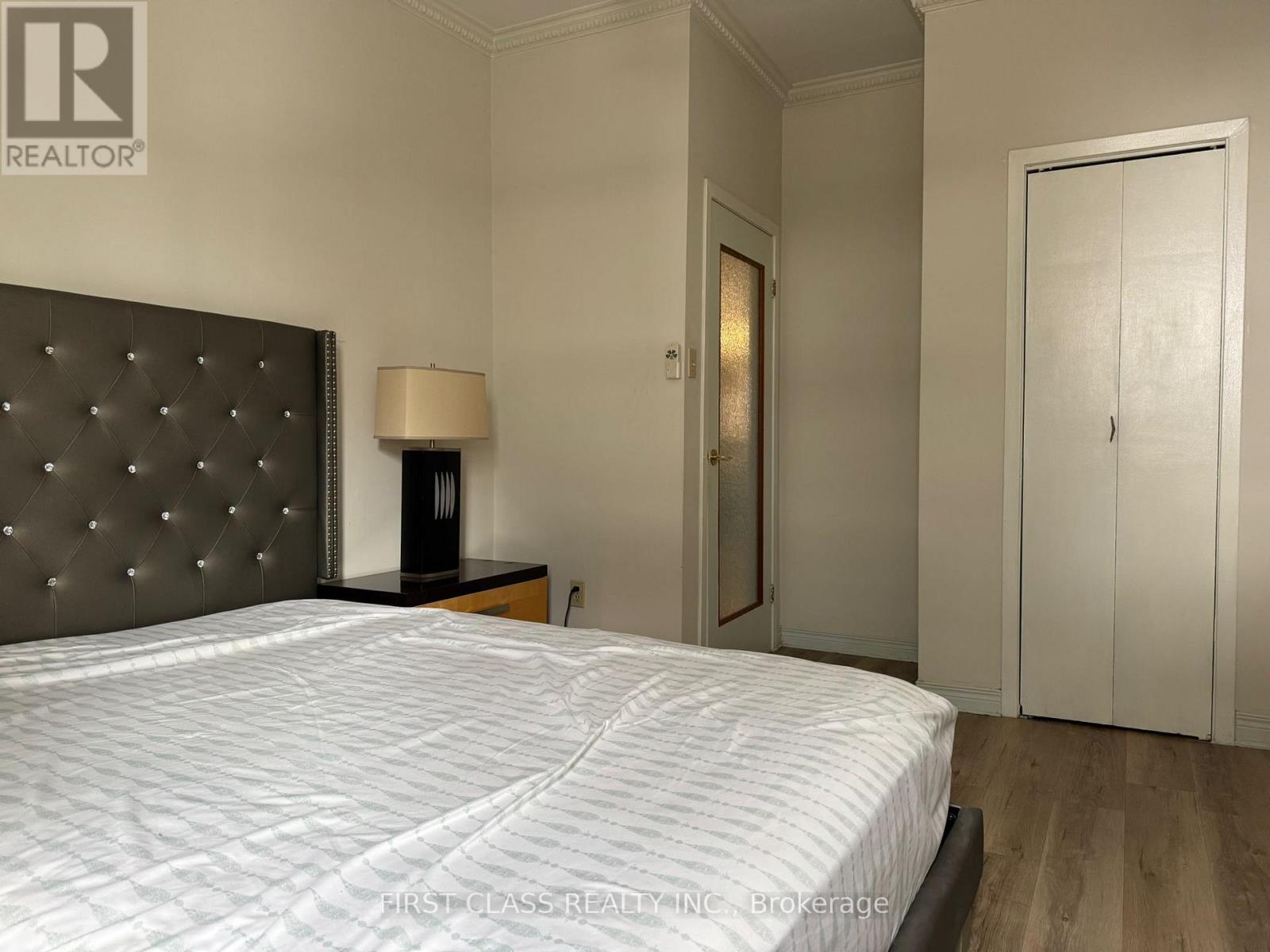 3 - 366 Lippincott Street, Toronto (University), Ontario  M5S 2P7 - Photo 9 - C12902046