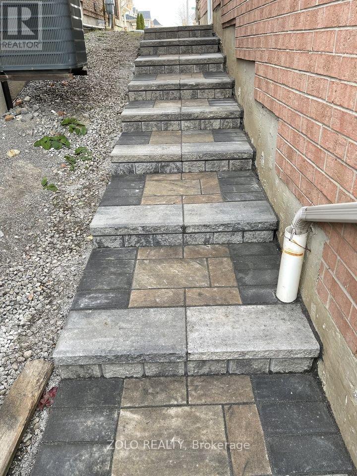 LOWER - 33 STYLES CRESCENT, Ajax, Ontario