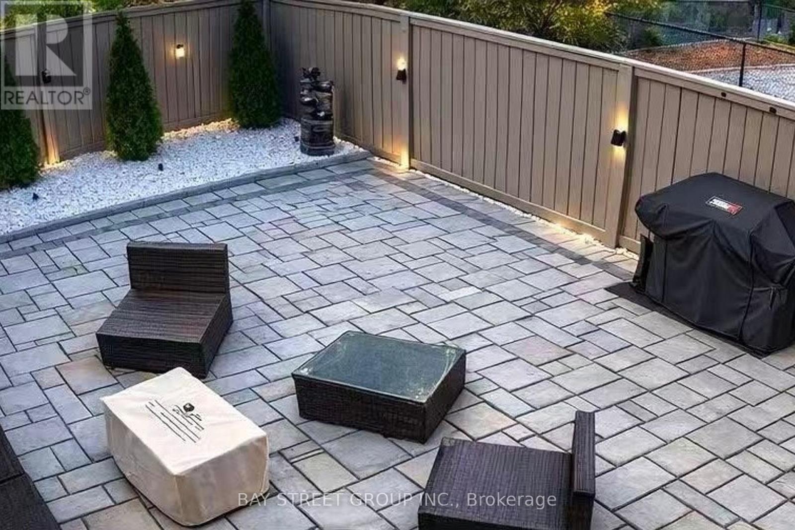 73 All Points Drive, Whitchurch-Stouffville, Ontario  L4A 0W6 - Photo 47 - N12902040