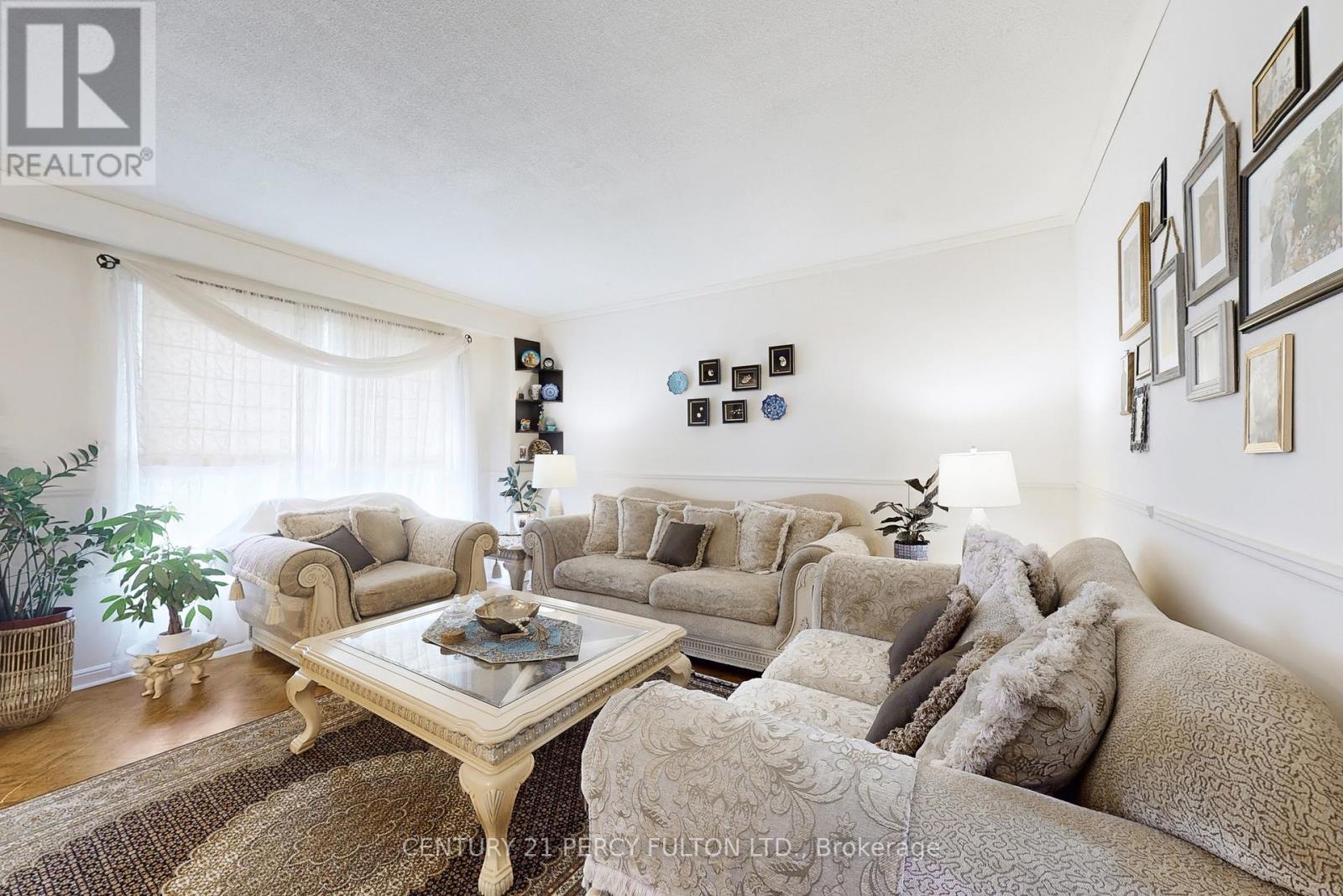 169 Willowbrook Road, Markham, Ontario  L3T 5L5 - Photo 16 - N12902042