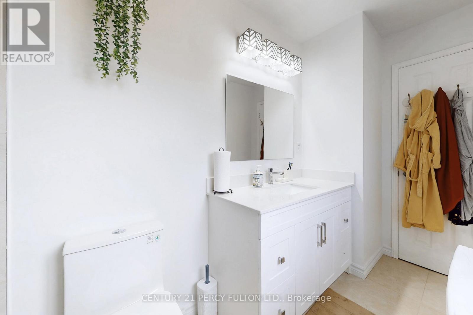 169 Willowbrook Road, Markham, Ontario  L3T 5L5 - Photo 20 - N12902042