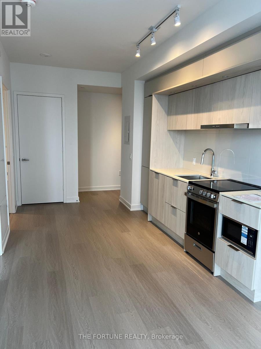 1412 - 448 Burnhamthorpe Road W, Mississauga, Ontario  L5B 0R4 - Photo 10 - W12902048