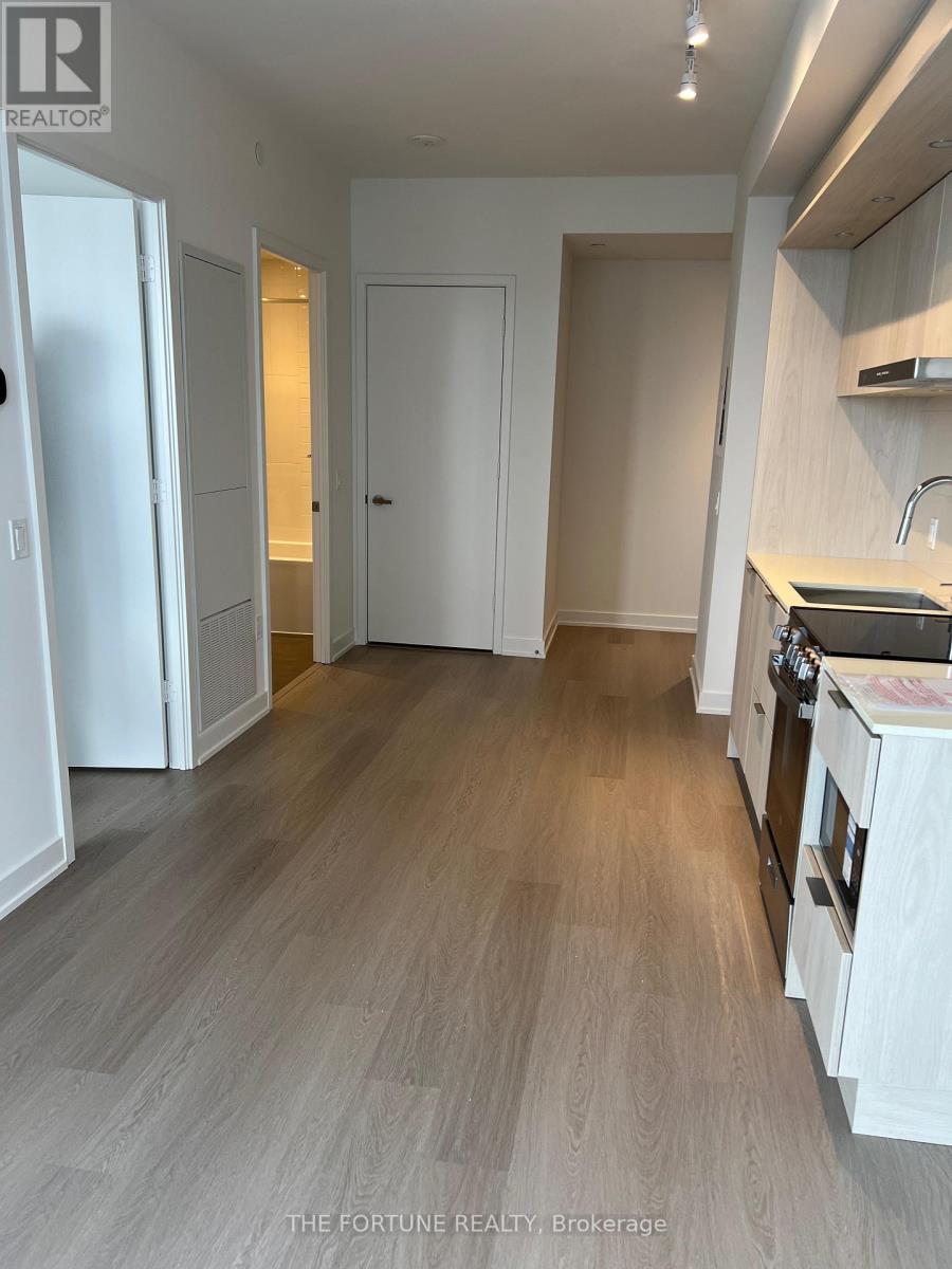 1412 - 448 Burnhamthorpe Road W, Mississauga, Ontario  L5B 0R4 - Photo 12 - W12902048