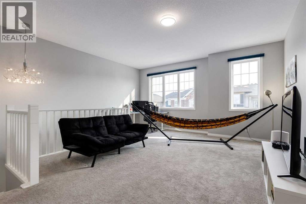 68 Yorkstone Grove Sw, Calgary, Alberta  T2X 4K6 - Photo 16 - A2281668