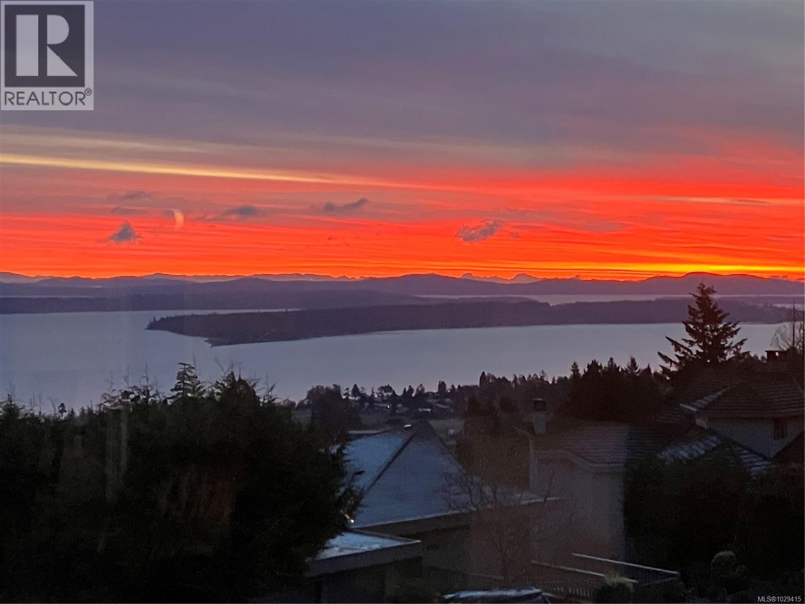 8874 Park Pacific Terr, North Saanich, British Columbia