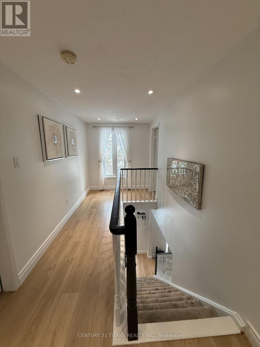 40 Ravenscroft Road, Ajax, Ontario  L1T 1W2 - Photo 17 - E12900468