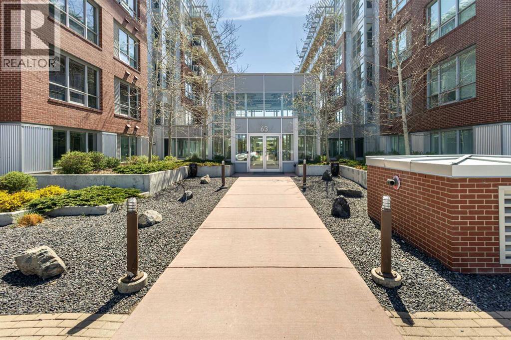 225, 63 Inglewood Park SE, Calgary, Alberta  T2G 1B7 - Photo 3 - A2284378