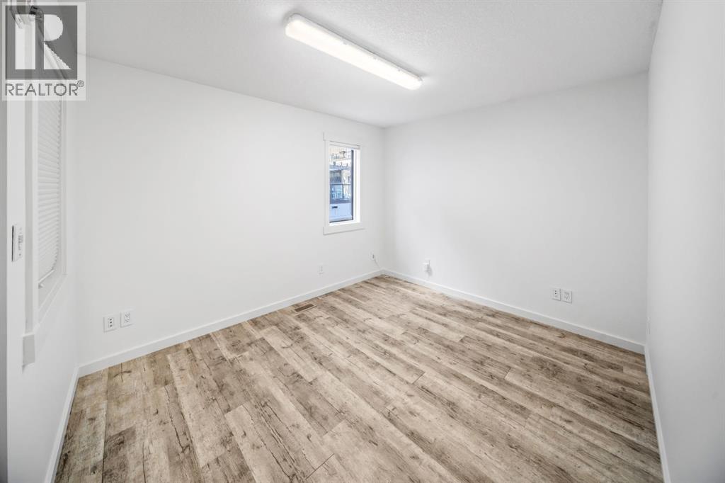 156 9 Street Ne, Calgary, Alberta  T2E 0P4 - Photo 14 - A2287780