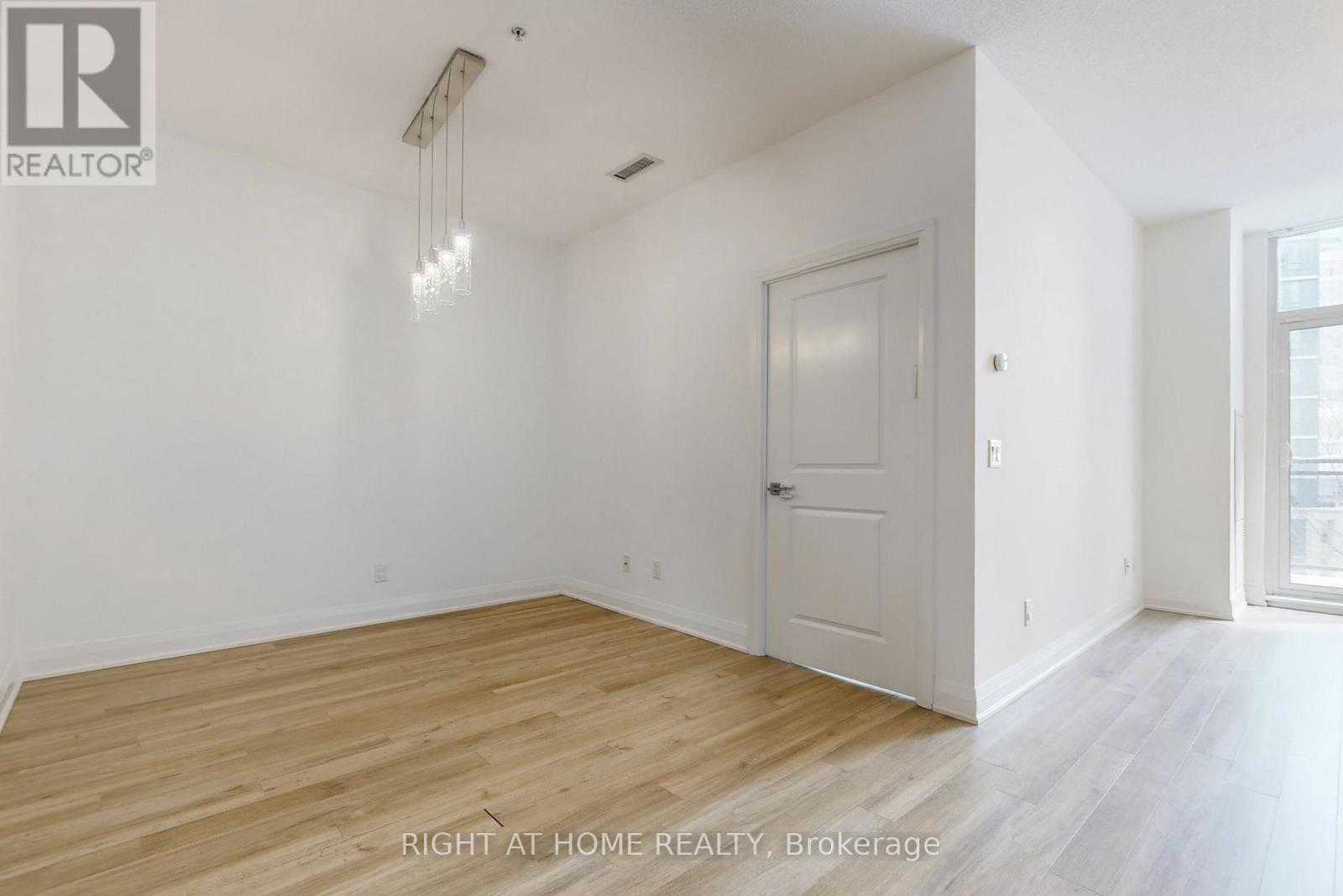 95 North Park Road, Vaughan (Beverley Glen), Ontario  L4J 0J1 - Photo 14 - N12902074