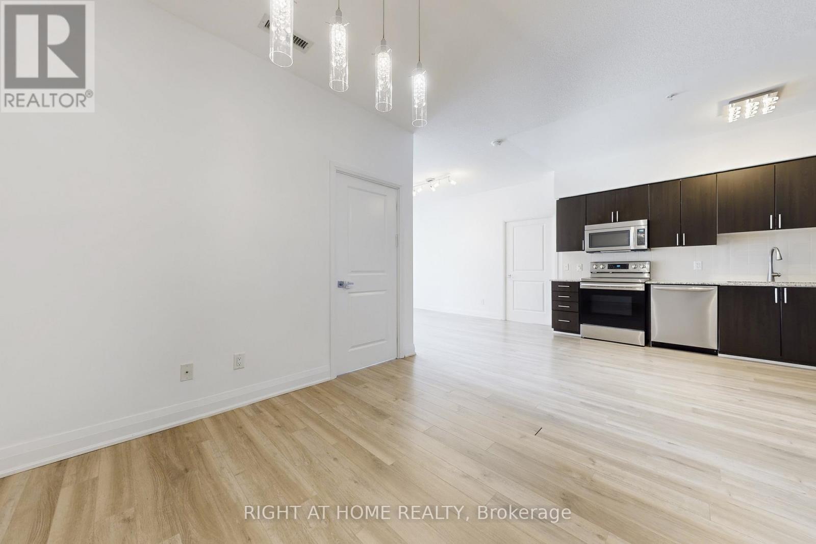 95 North Park Road, Vaughan (Beverley Glen), Ontario  L4J 0J1 - Photo 15 - N12902074