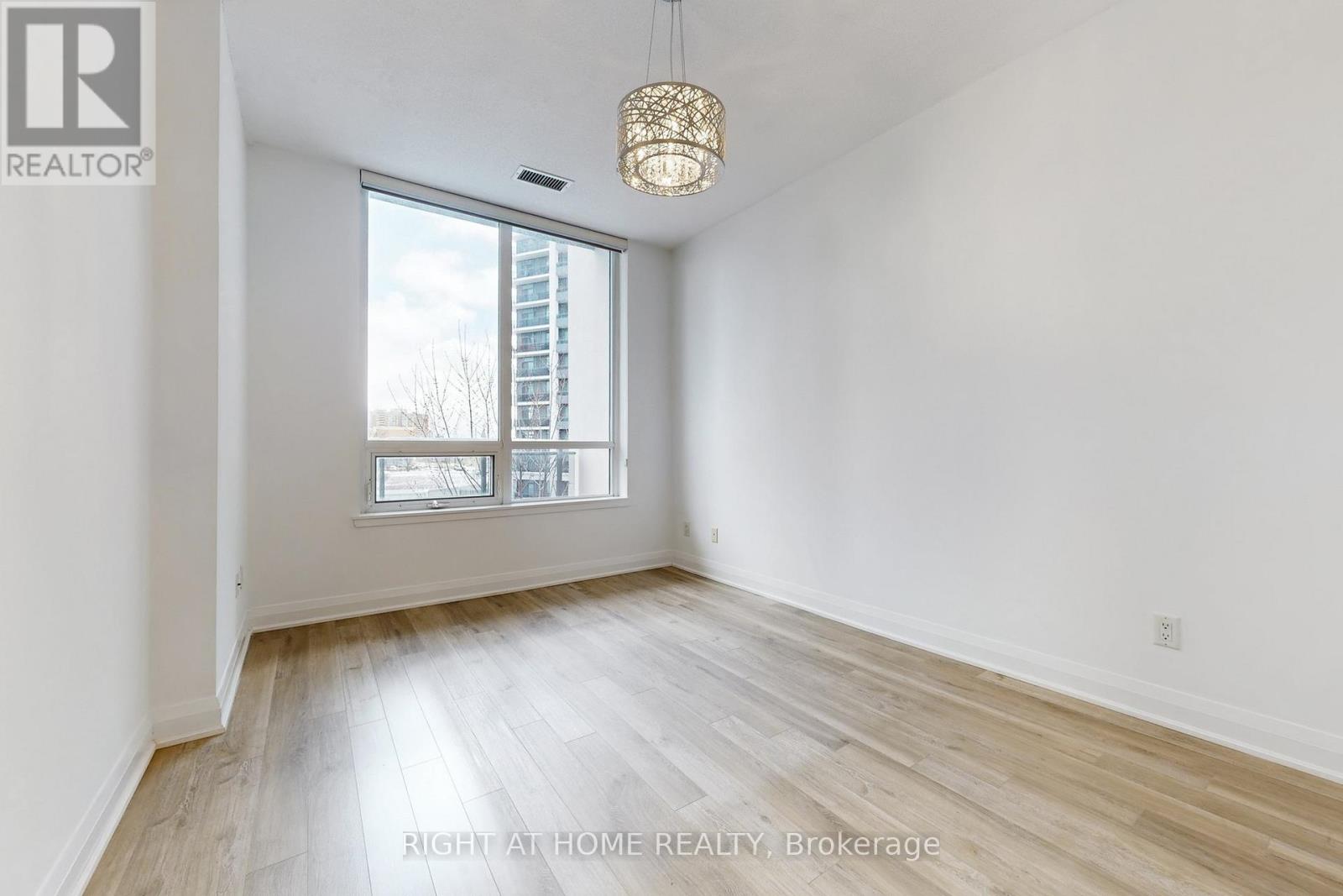 95 North Park Road, Vaughan (Beverley Glen), Ontario  L4J 0J1 - Photo 17 - N12902074