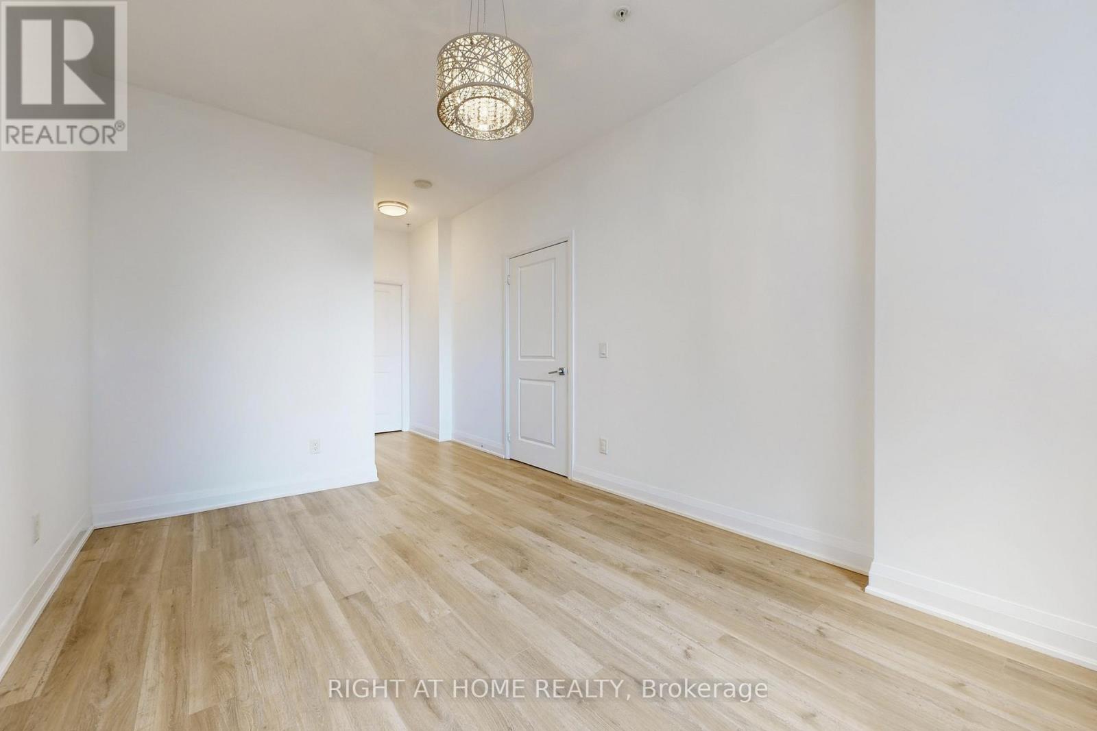 95 North Park Road, Vaughan (Beverley Glen), Ontario  L4J 0J1 - Photo 19 - N12902074