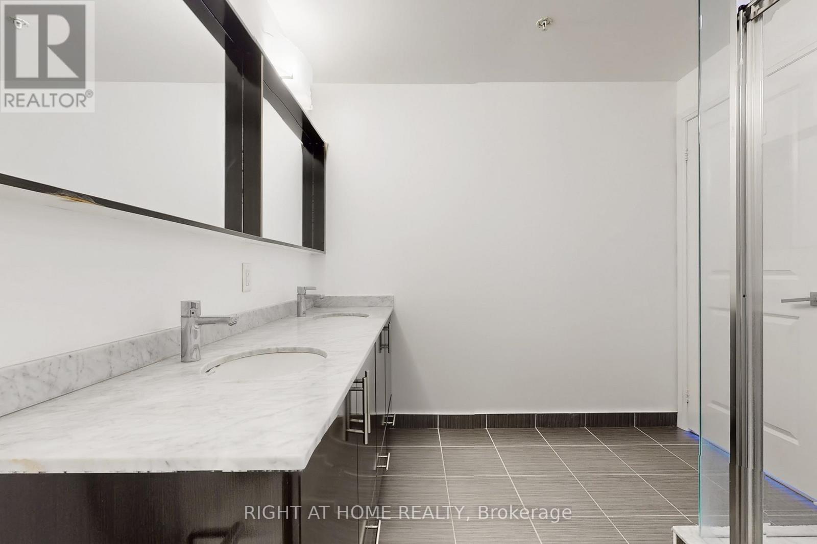 95 North Park Road, Vaughan (Beverley Glen), Ontario  L4J 0J1 - Photo 22 - N12902074