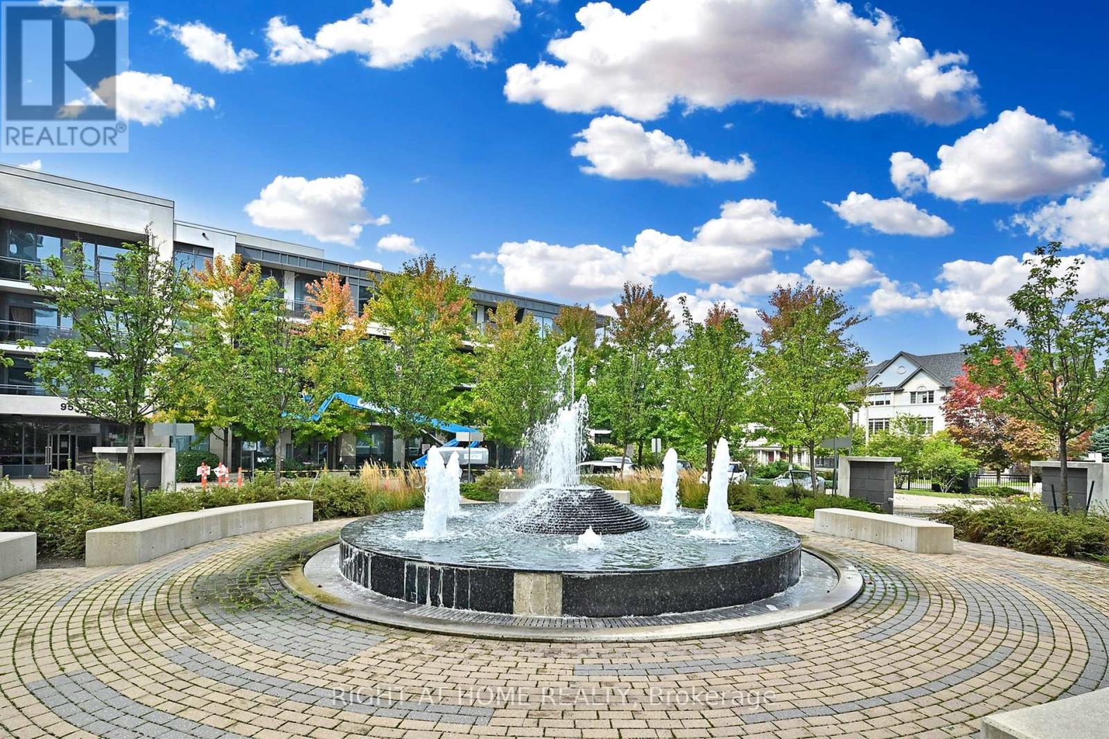 95 North Park Road, Vaughan (Beverley Glen), Ontario  L4J 0J1 - Photo 3 - N12902074