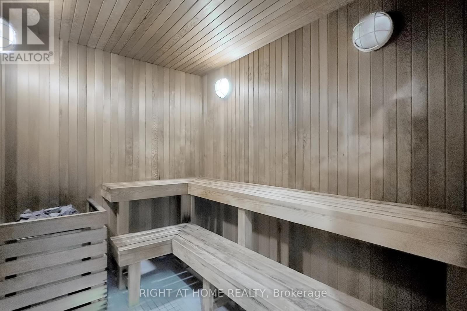 95 North Park Road, Vaughan (Beverley Glen), Ontario  L4J 0J1 - Photo 48 - N12902074