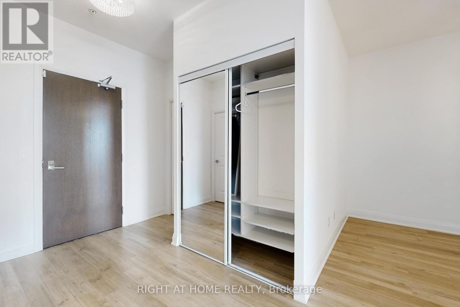 95 North Park Road, Vaughan (Beverley Glen), Ontario  L4J 0J1 - Photo 7 - N12902074