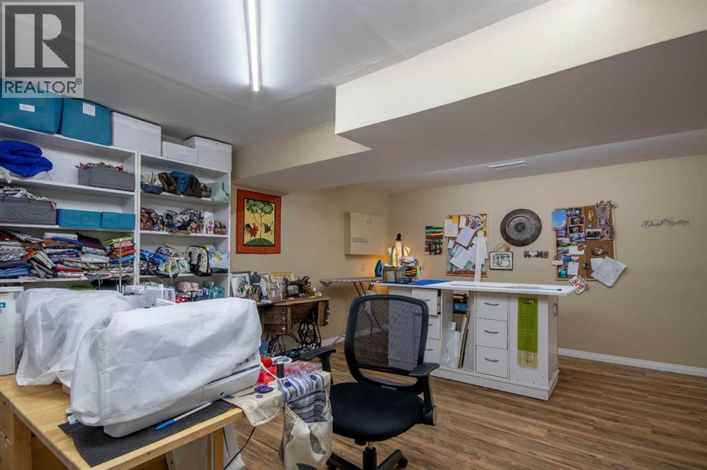 B, 303 Centre Street N, Sundre, Alberta  T0M 1X0 - Photo 25 - A2284925