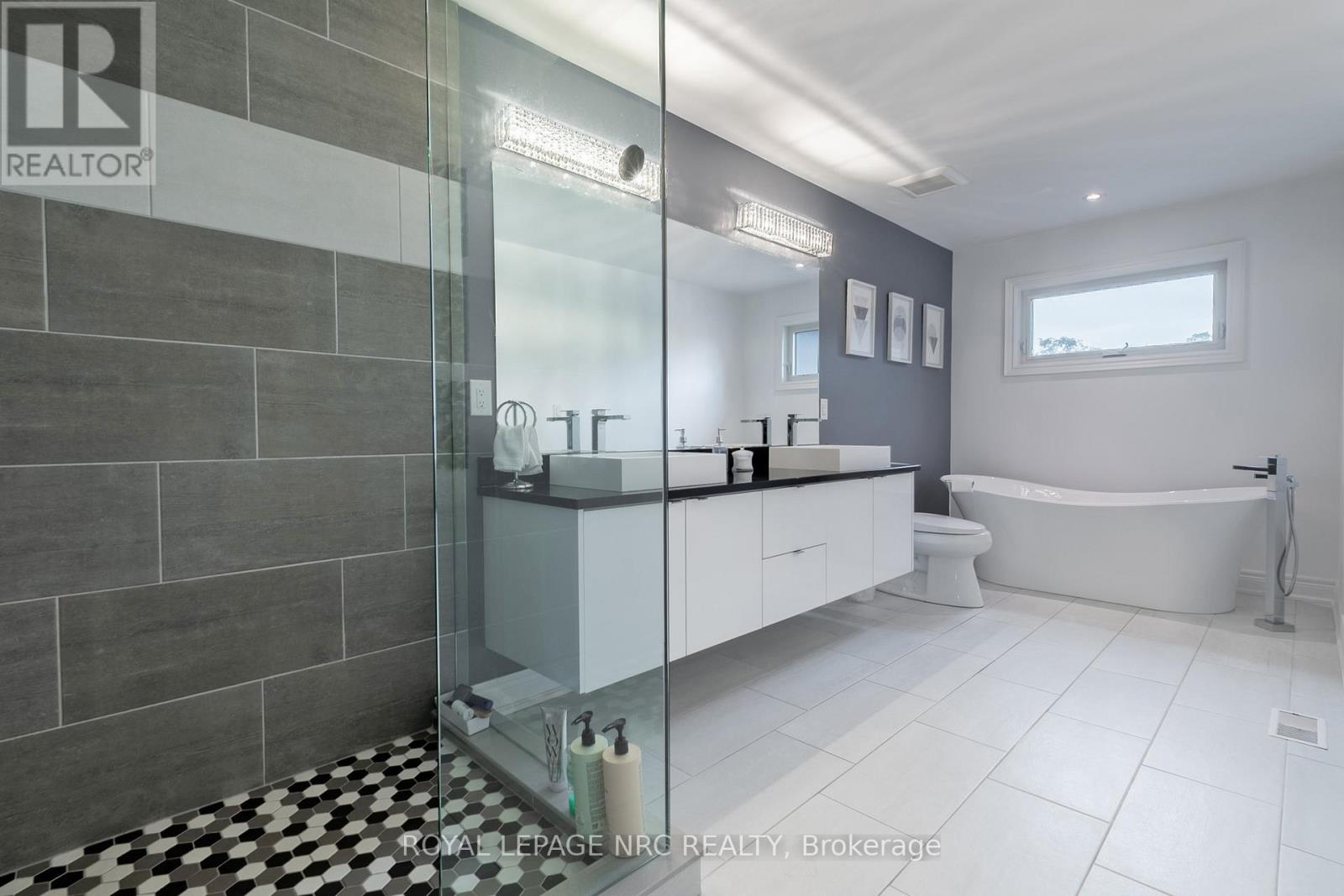 8945 Emily Boulevard, Niagara Falls, Ontario  L2H 3T1 - Photo 31 - X12899094