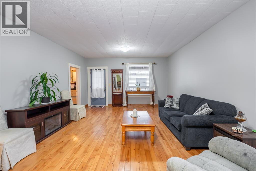 19 Degge Street, Chatham, Ontario  N7M 4X3 - Photo 8 - 26003396