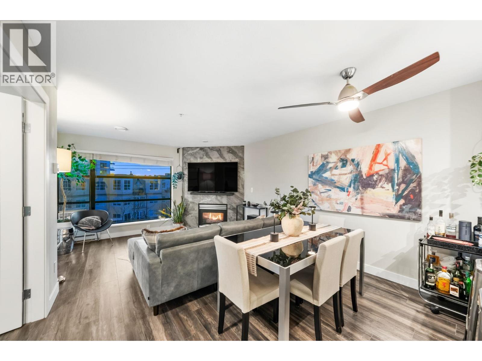 410 124 W 3RD STREET, North Vancouver, British Columbia