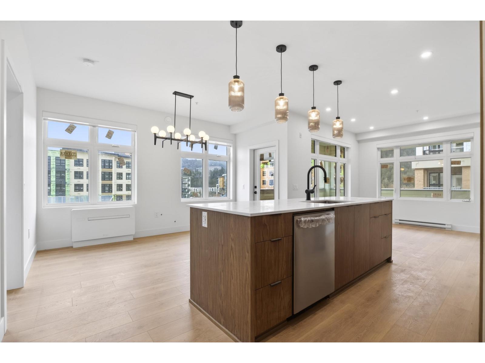 305 46185 THOMAS ROAD|Sardis East Vedder, Chilliwack, British Columbia