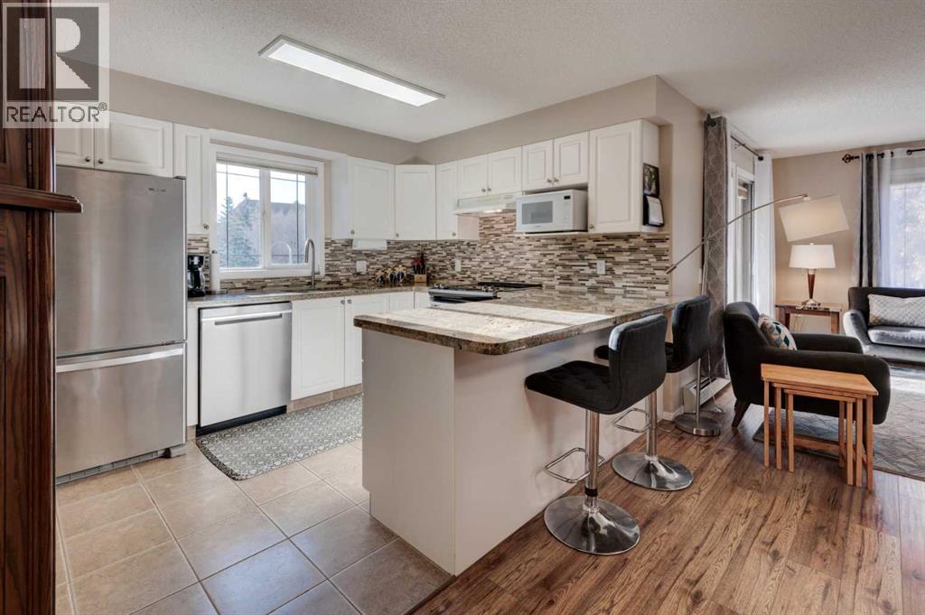 301, 3301 Millrise Point Sw, Calgary, Alberta T2Y 3W4 - Photo 15 - A2280607