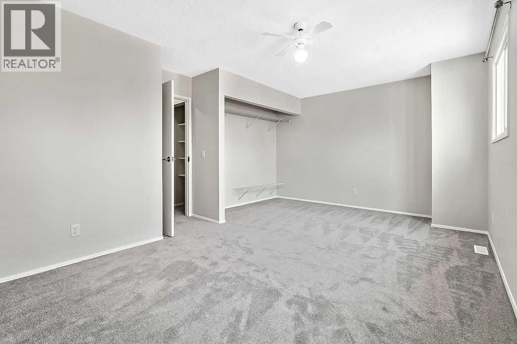 129 Berwick Drive NW, Calgary, Alberta  T3K 1E7 - Photo 15 - A2293000