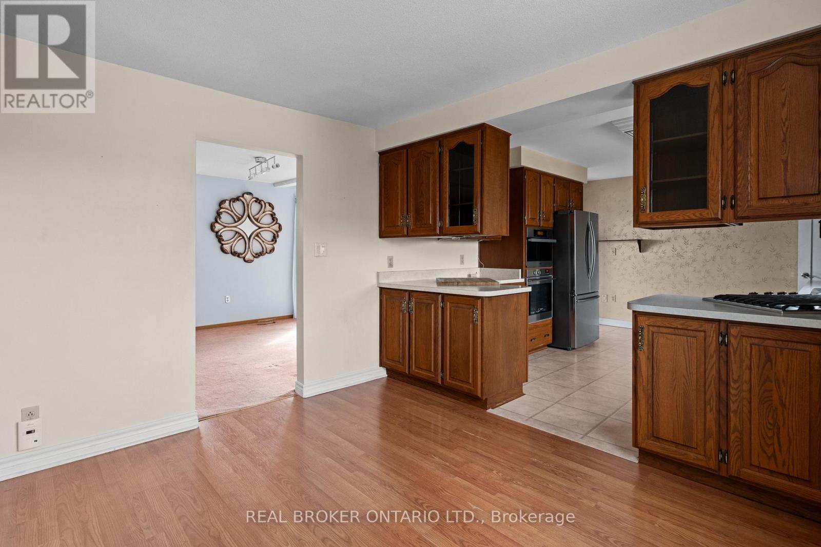 1621 Second Avenue, St. Catharines (Rural Fourth), Ontario  L2R 6P9 - Photo 10 - X12902092