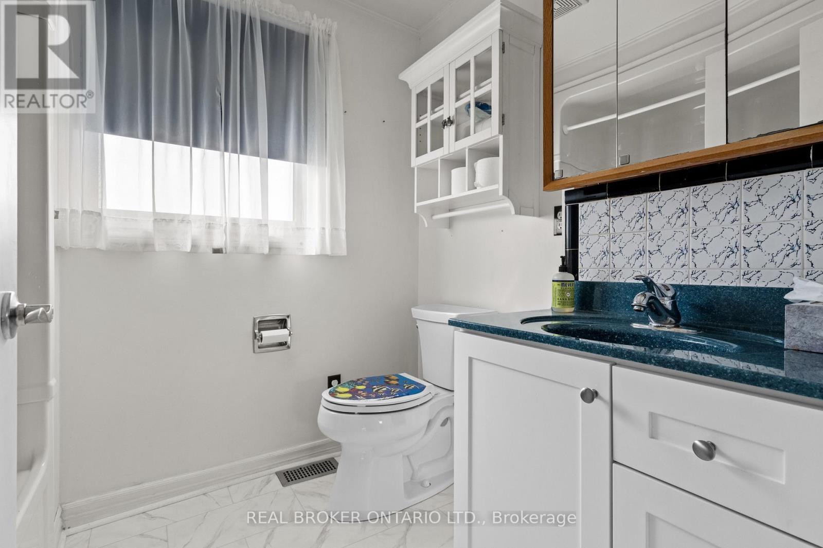 1621 Second Avenue, St. Catharines (Rural Fourth), Ontario  L2R 6P9 - Photo 17 - X12902092