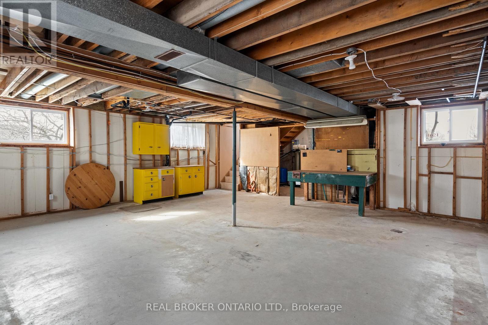 1621 Second Avenue, St. Catharines (Rural Fourth), Ontario  L2R 6P9 - Photo 24 - X12902092