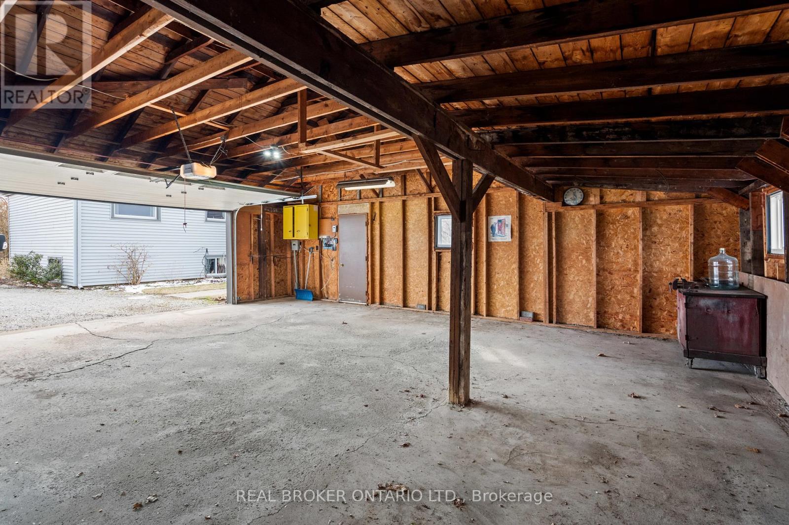 1621 Second Avenue, St. Catharines (Rural Fourth), Ontario  L2R 6P9 - Photo 31 - X12902092