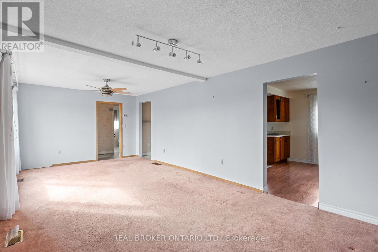 1621 Second Avenue, St. Catharines (Rural Fourth), Ontario  L2R 6P9 - Photo 5 - X12902092