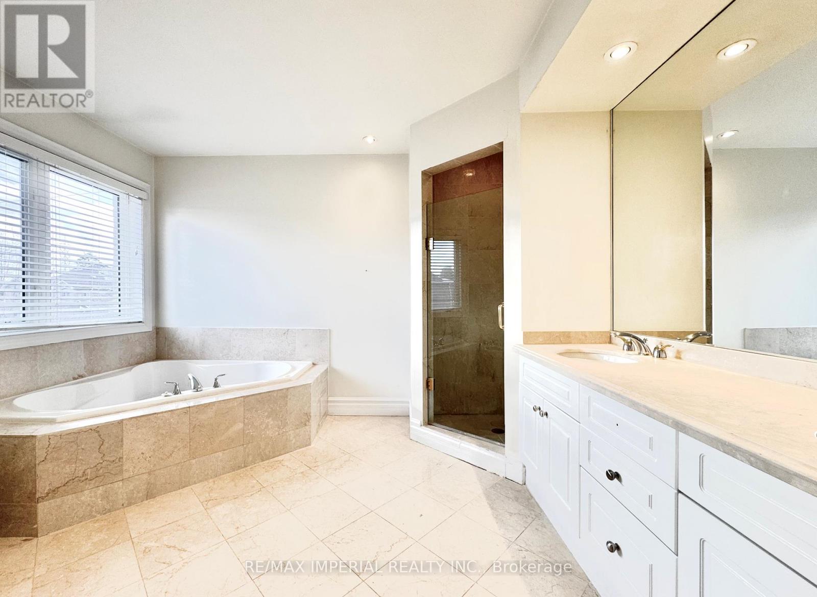 185 Pemberton Avenue, Toronto, Ontario  M2M 1Y9 - Photo 15 - C12741300