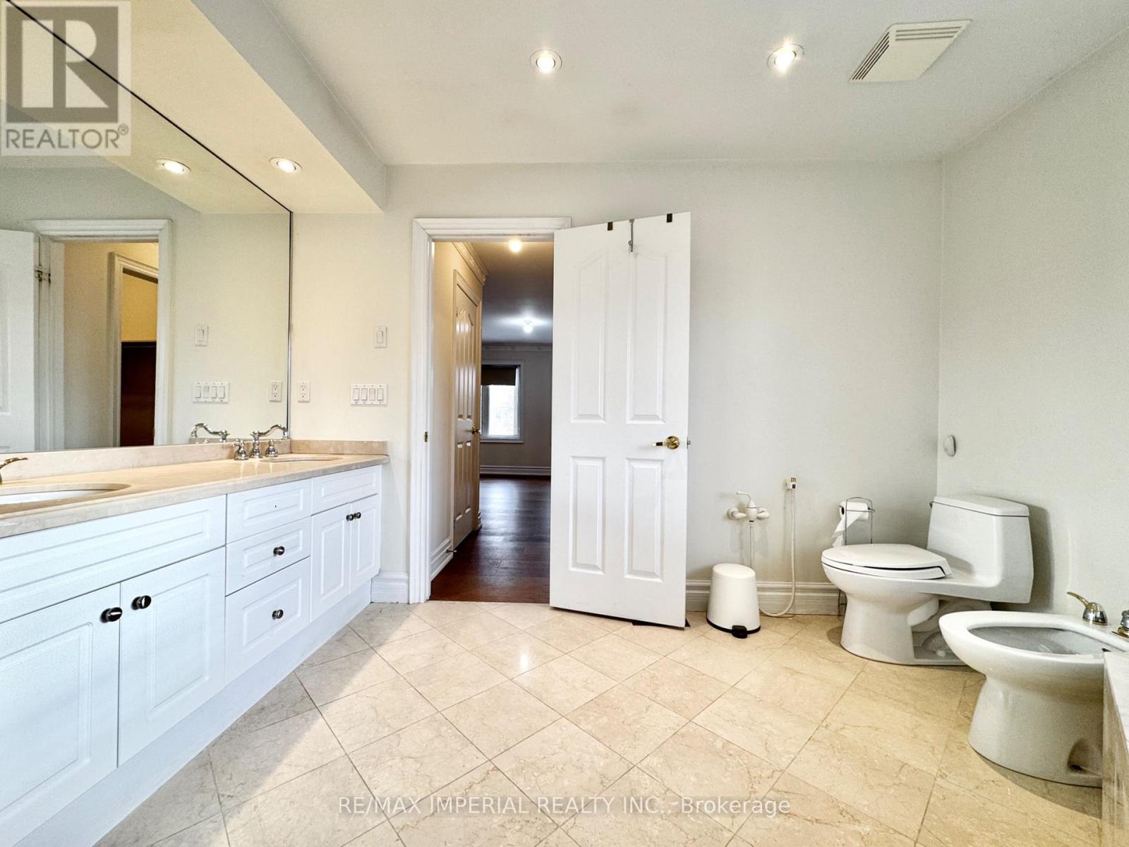 185 Pemberton Avenue, Toronto, Ontario  M2M 1Y9 - Photo 16 - C12741300