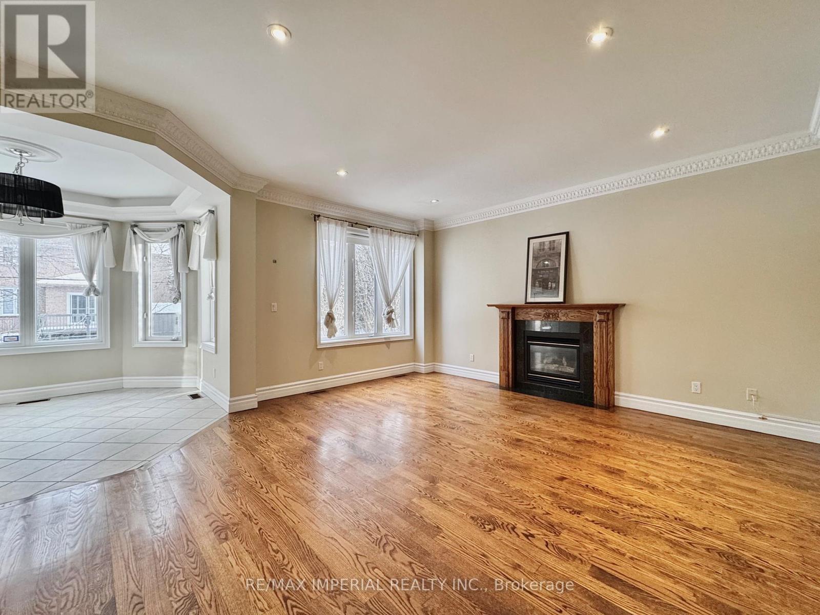 185 Pemberton Avenue, Toronto, Ontario  M2M 1Y9 - Photo 7 - C12741300