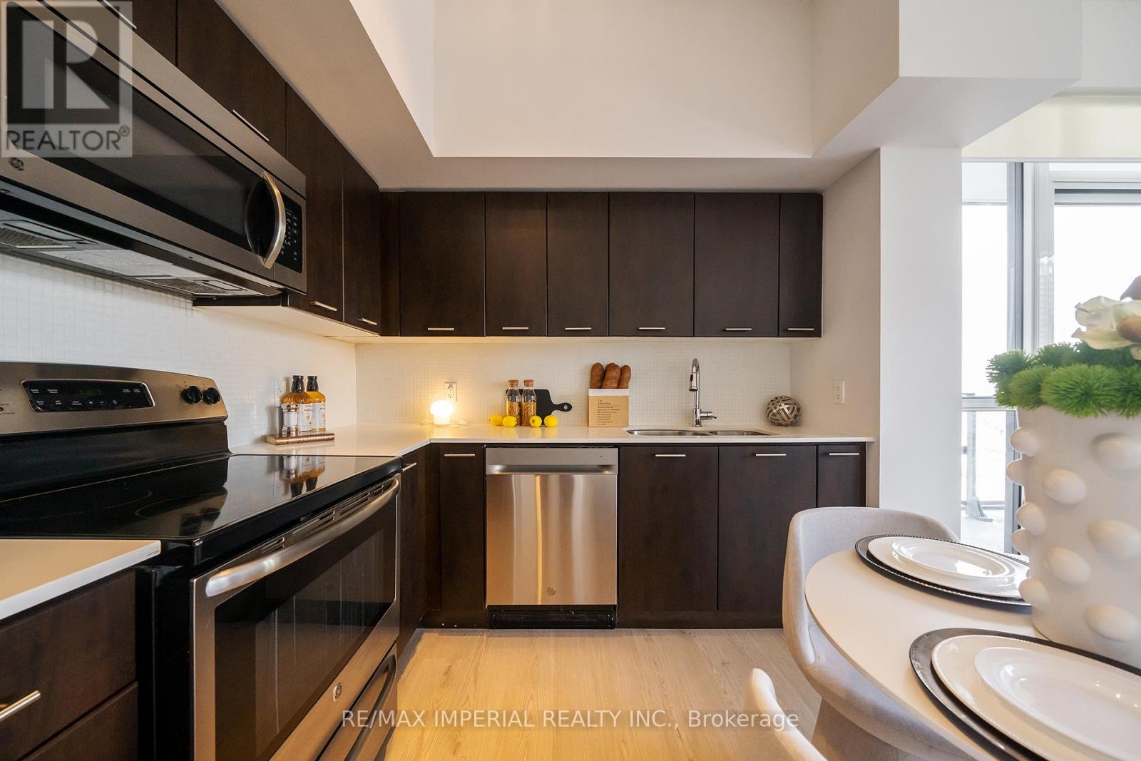 2604 - 2220 Lake Shore Boulevard W, Toronto, Ontario  M8V 0C1 - Photo 10 - W12902086