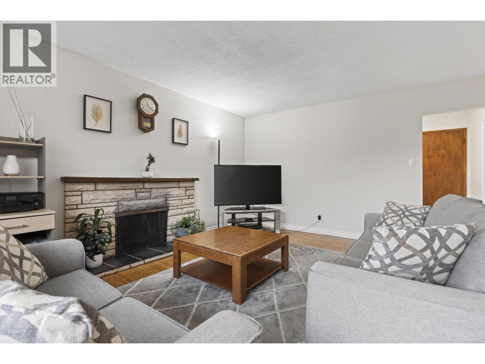 820 Ballantrae Court, Port Moody, British Columbia  V3H 1A8 - Photo 12 - R3101344