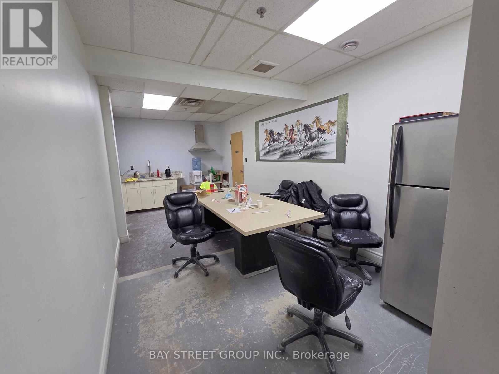 B- 16 East Wilmot Street, Richmond Hill, Ontario  L4B 1C8 - Photo 6 - N12899410