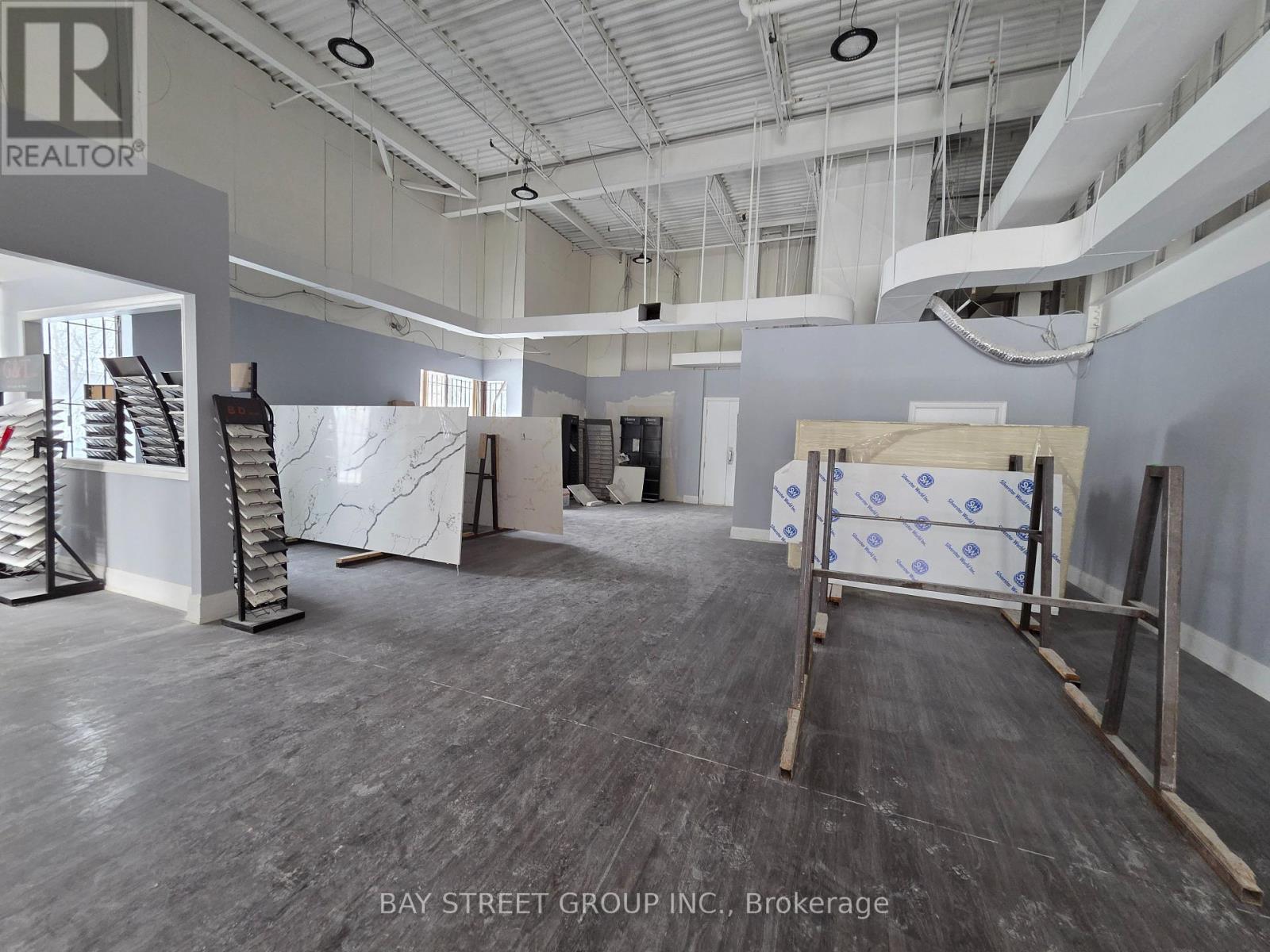 B- 16 East Wilmot Street, Richmond Hill, Ontario  L4B 1C8 - Photo 2 - N12899410