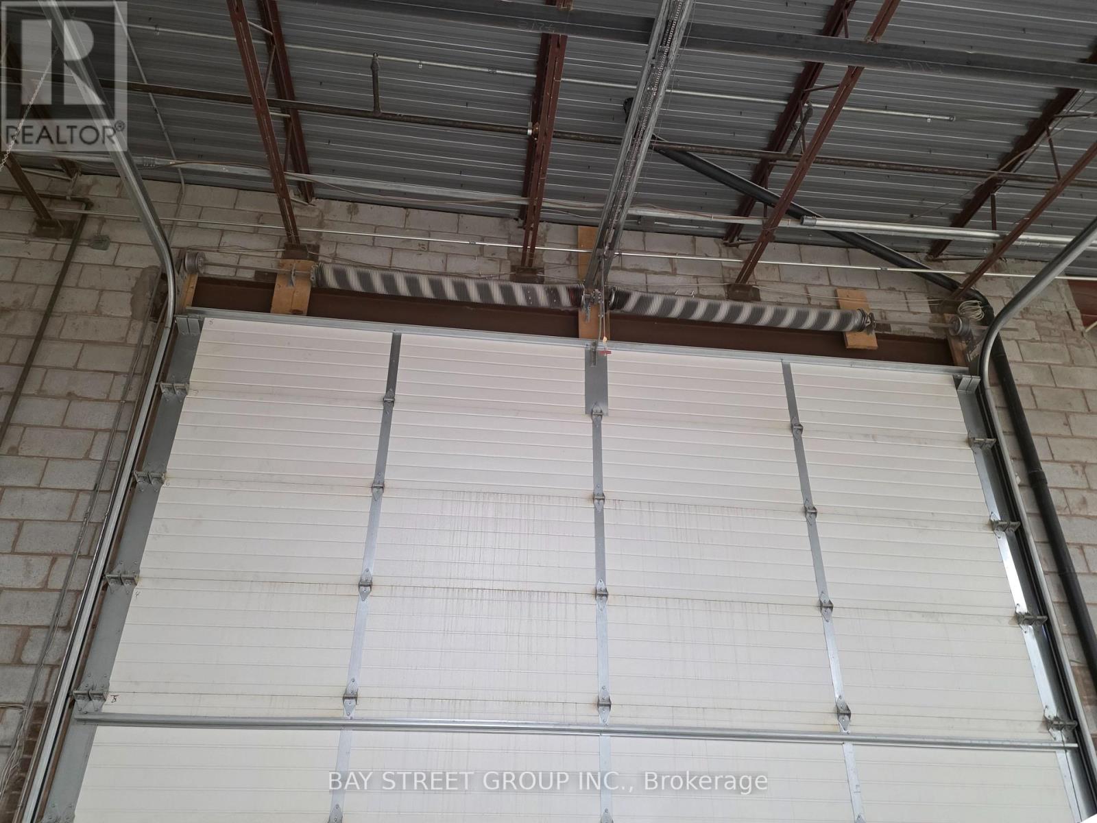 B- 16 East Wilmot Street, Richmond Hill, Ontario  L4B 1C8 - Photo 8 - N12899410