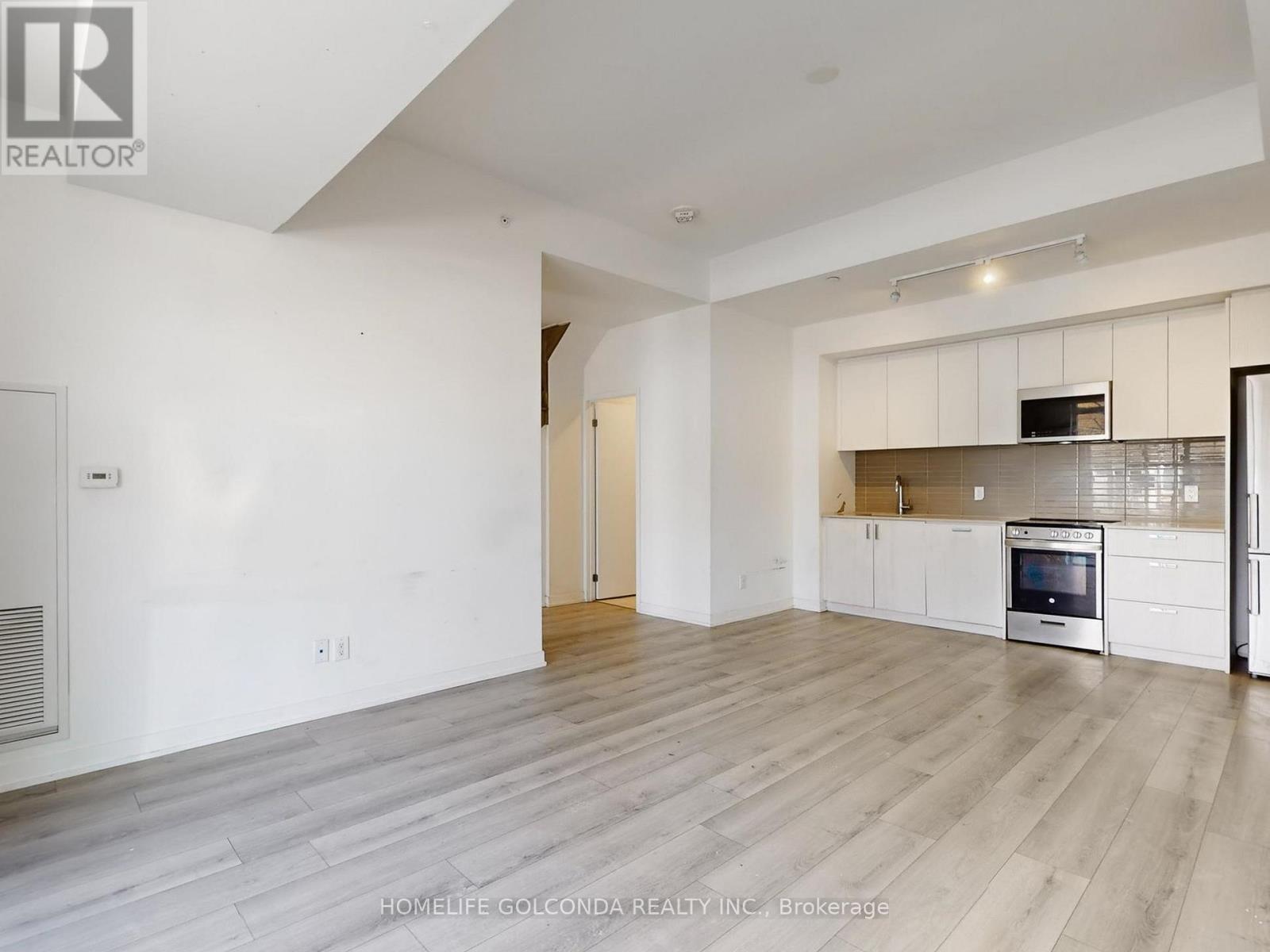 107 - 117 Ford Street S, Toronto, Ontario  M6N 3A2 - Photo 10 - W12897536