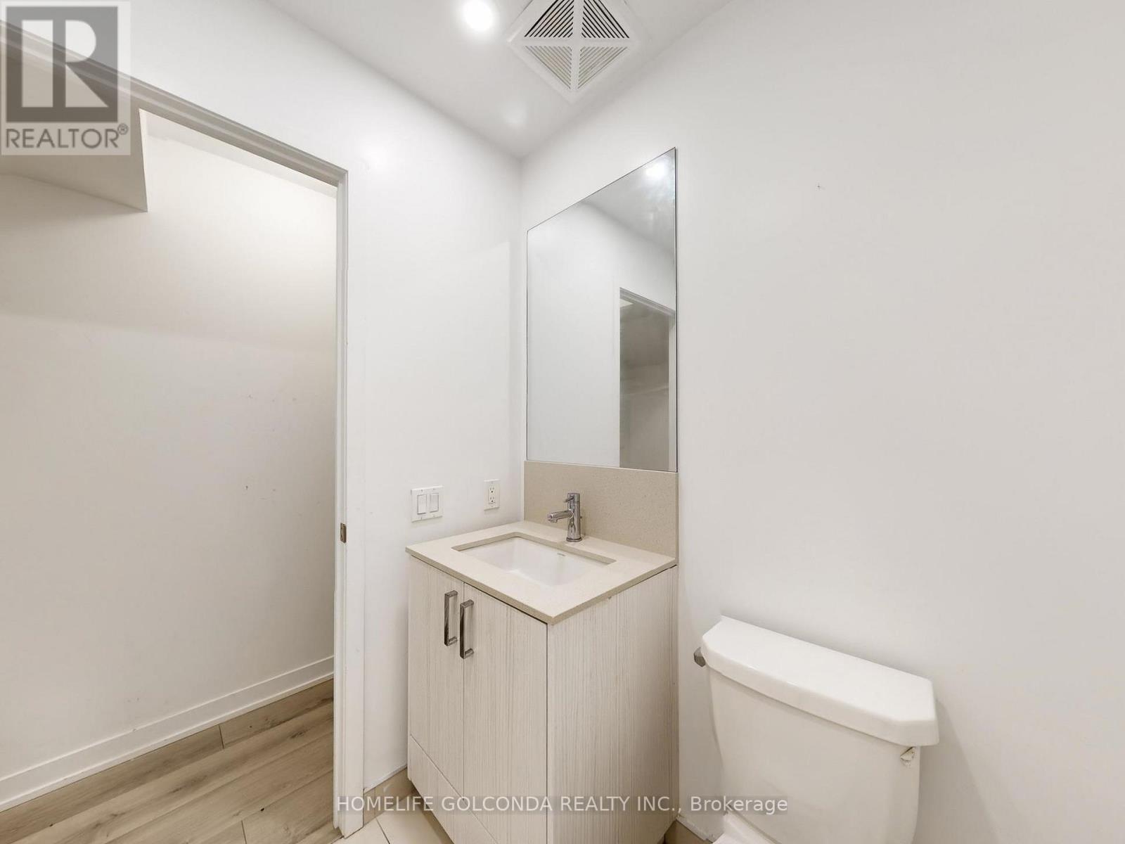 107 - 117 Ford Street S, Toronto, Ontario  M6N 3A2 - Photo 19 - W12897536
