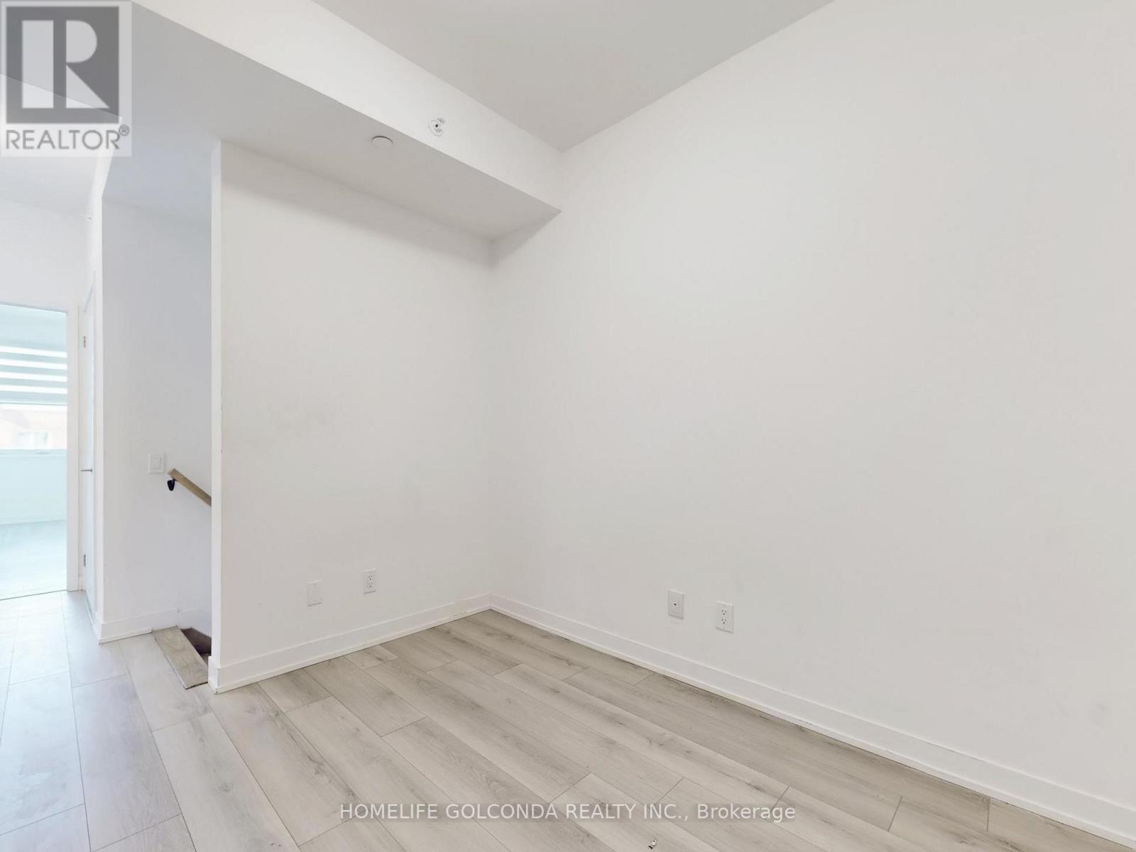 107 - 117 Ford Street S, Toronto, Ontario  M6N 3A2 - Photo 38 - W12897536