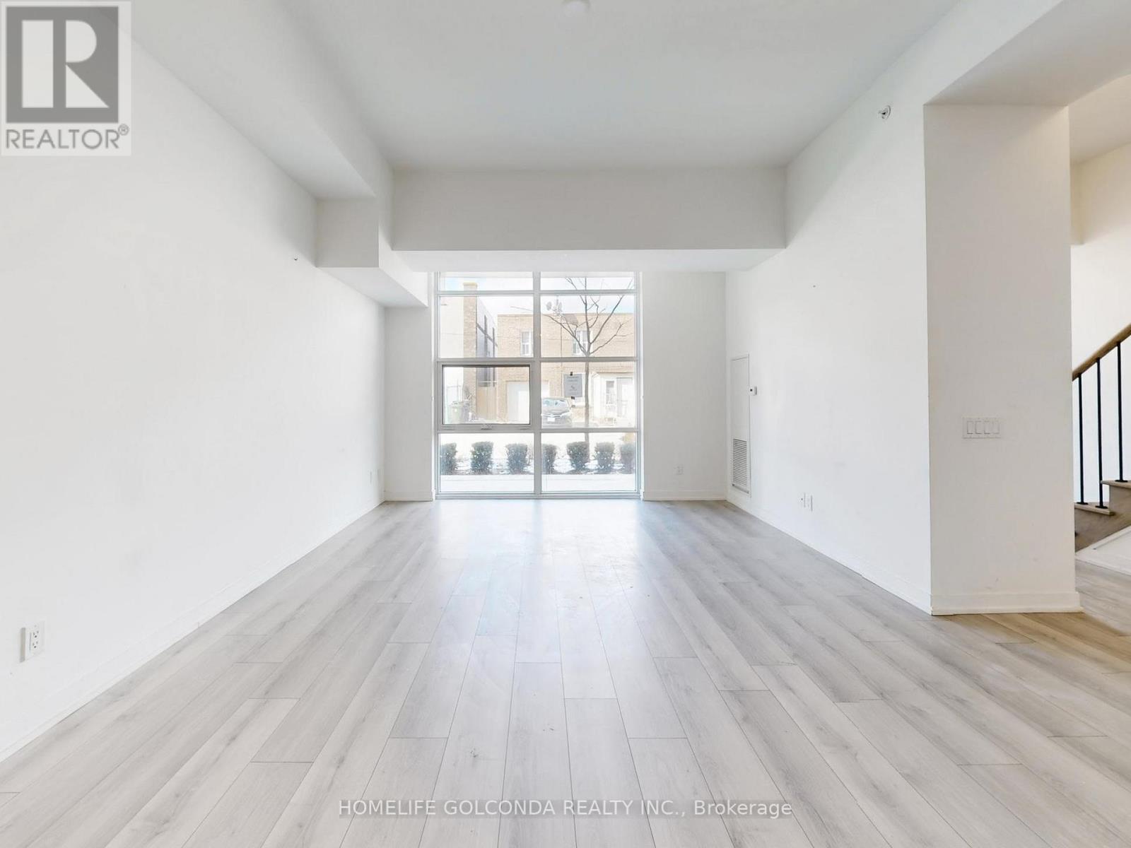 107 - 117 Ford Street S, Toronto, Ontario  M6N 3A2 - Photo 7 - W12897536