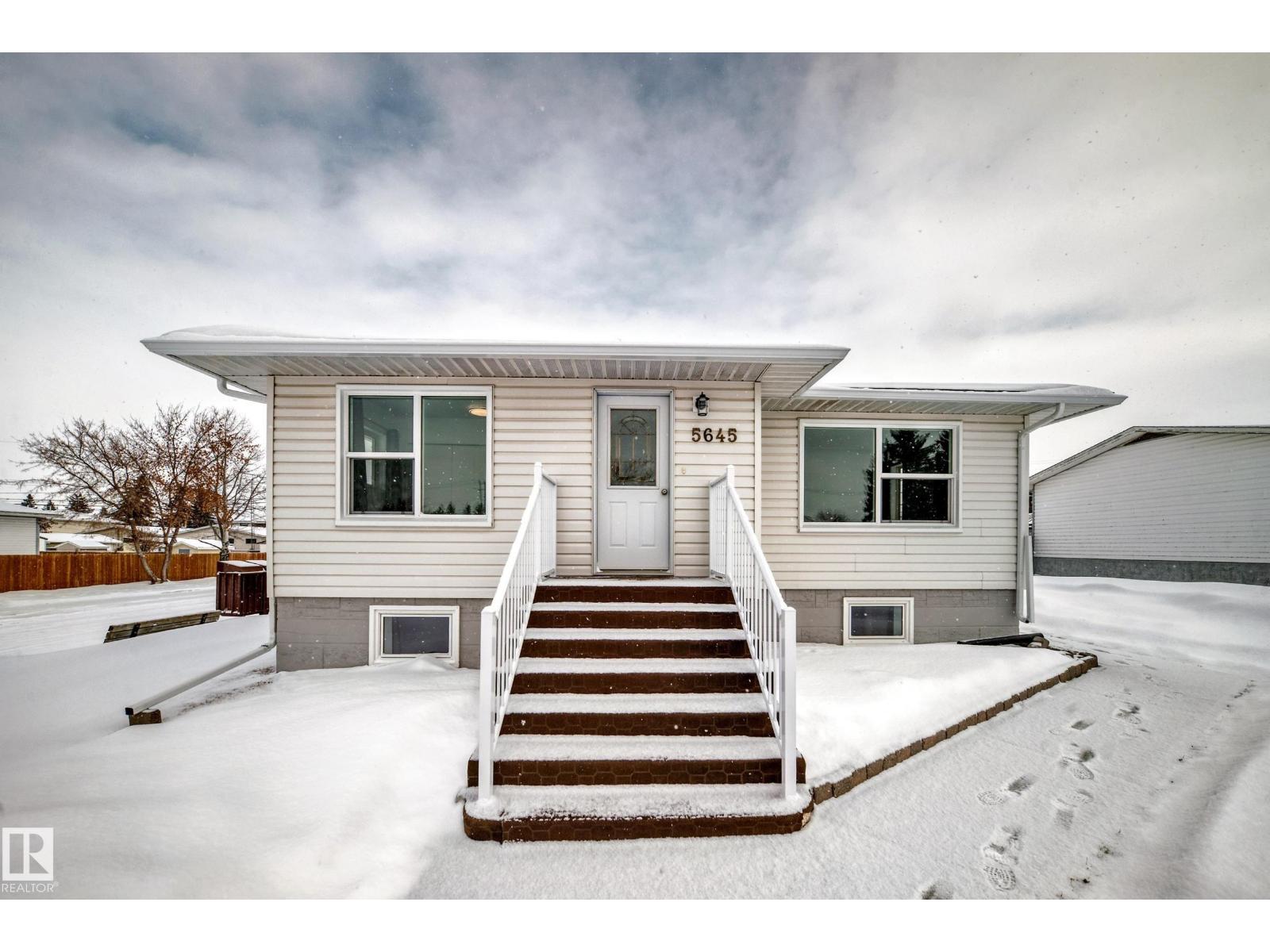 5645 50 St Nw, Vegreville, Alberta  T9C 1H7 - Photo 2 - E4476166