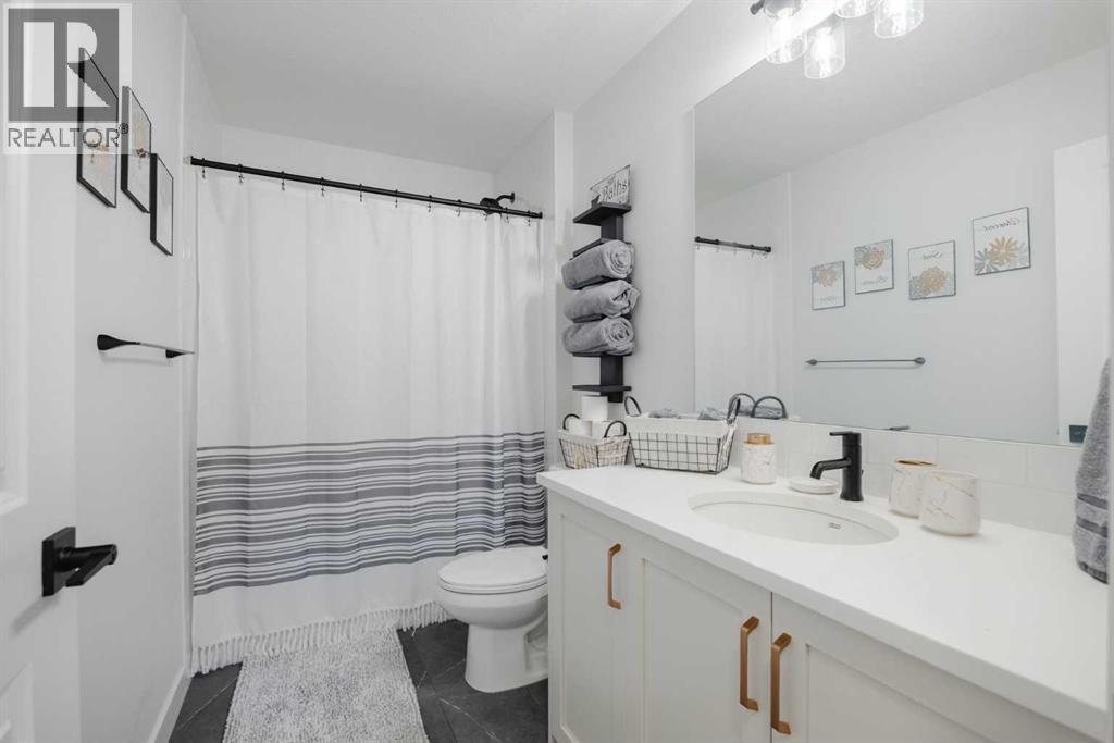 180 Emberside Place, Cochrane, Alberta  T4C 3B1 - Photo 14 - A2243714