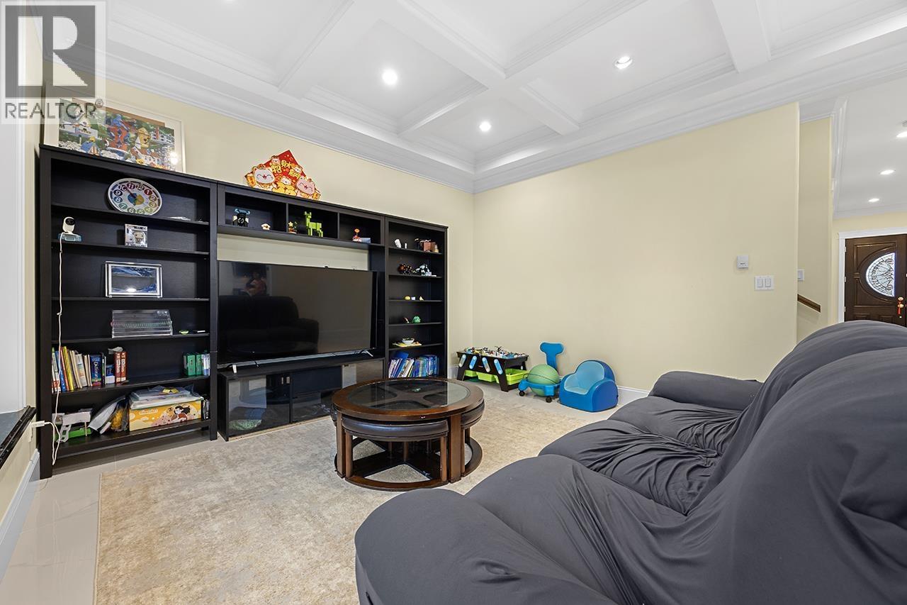 6830 Vivian Street, Vancouver, British Columbia  V5S 2T6 - Photo 8 - R3100279