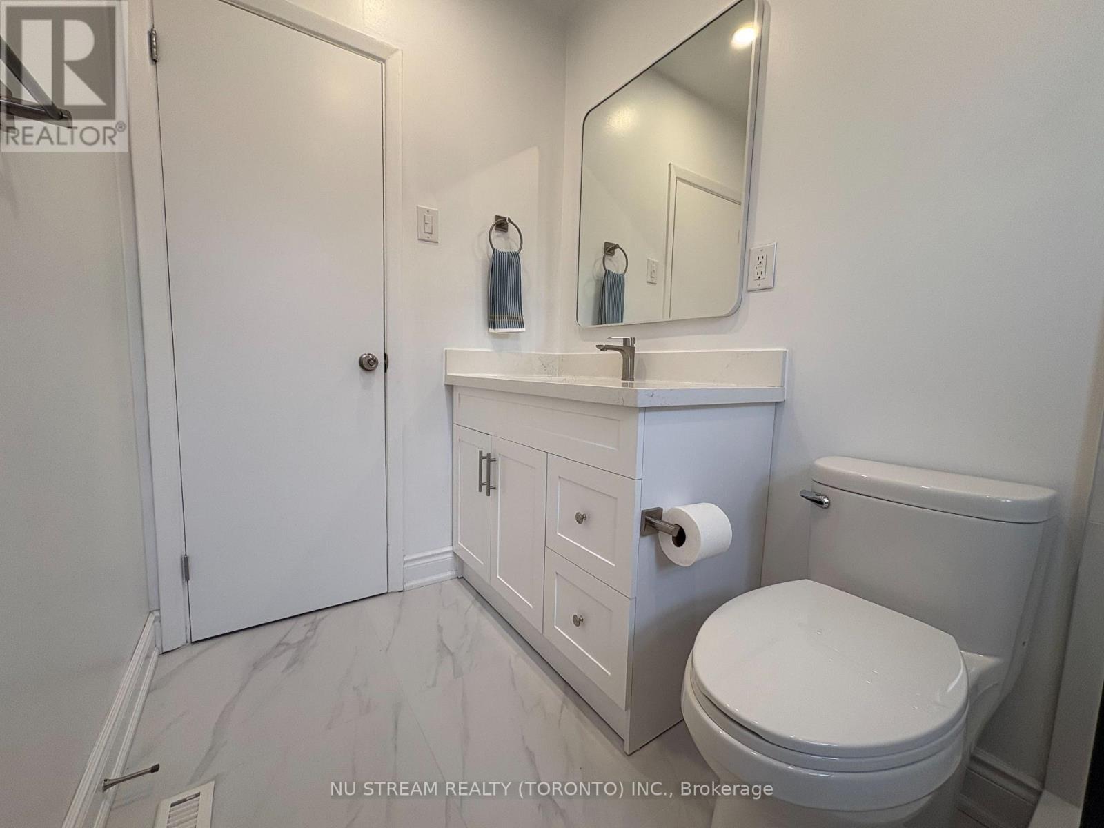 156 Combe Avenue, Toronto (Bathurst Manor), Ontario  M3H 4K3 - Photo 13 - C12902120