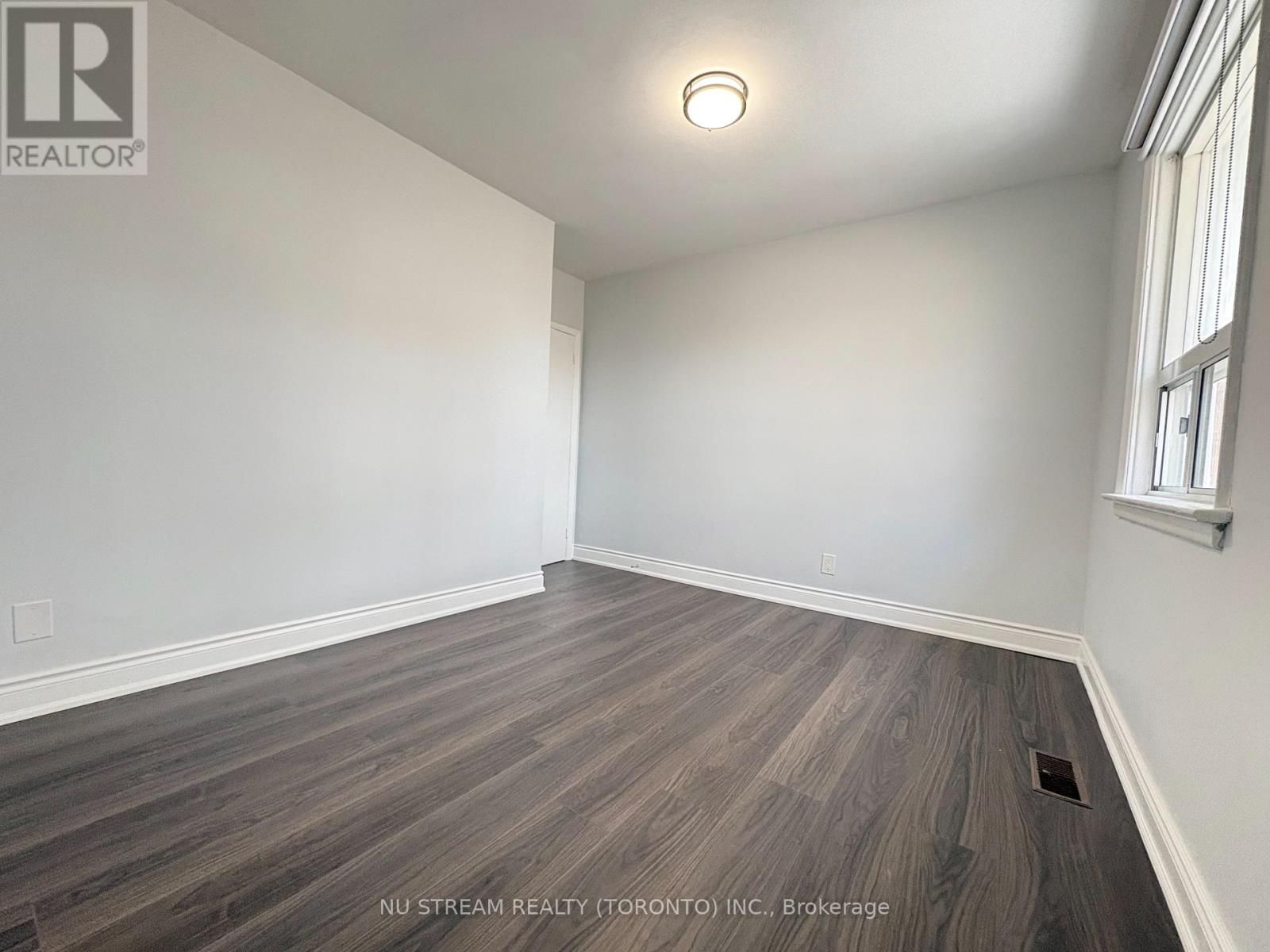 156 Combe Avenue, Toronto (Bathurst Manor), Ontario  M3H 4K3 - Photo 15 - C12902120